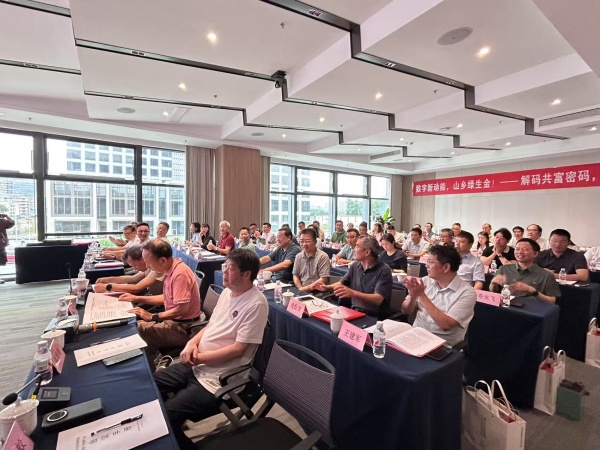 托普云農(nóng)董事長陳渝陽當(dāng)選浙江省新時(shí)代鄉(xiāng)村研究院第二屆理事會(huì)理事長，以智慧農(nóng)業(yè)賦能農(nóng)業(yè)現(xiàn)代化與鄉(xiāng)村振興